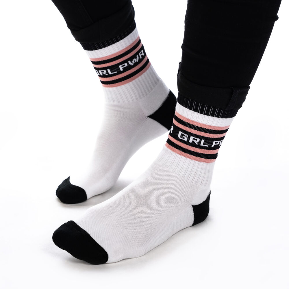 21-01_IC-RB_SOCKS-BLACK-DIRTY_01
